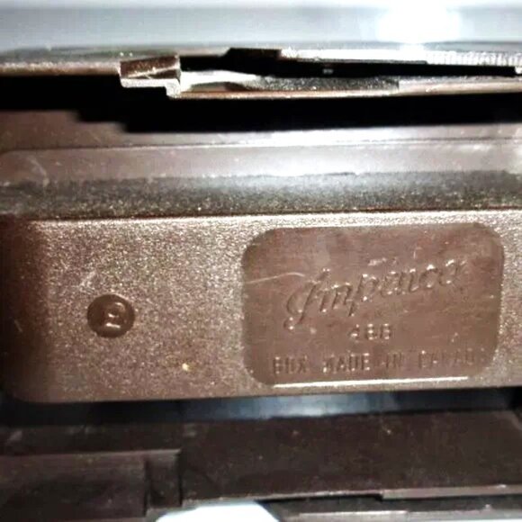 Chateau Quartz WATCH Woman's Watch Woman's Vintage Watch Gold Tone Metal Band - Picture 12 of 12